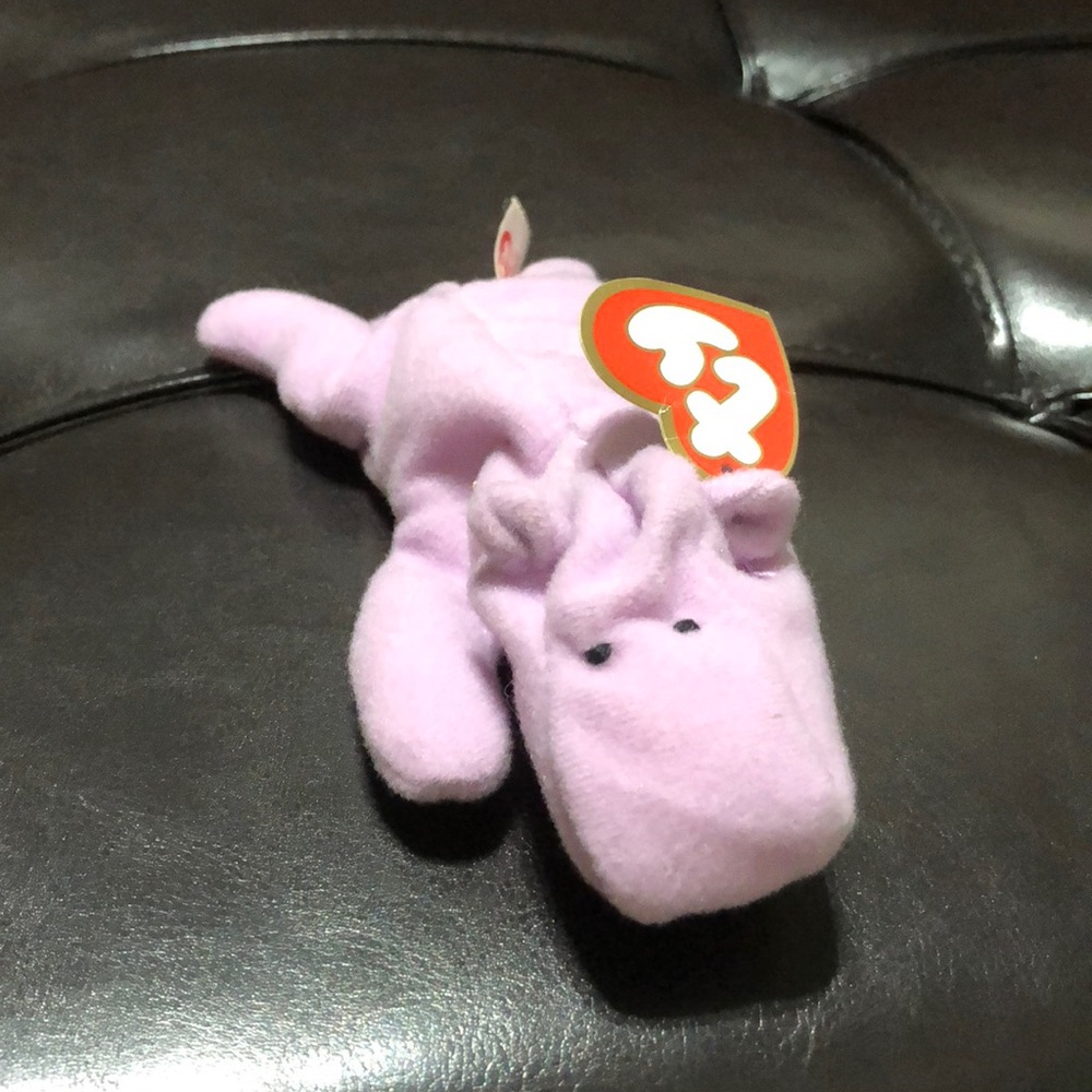 Happy the teenie beanie baby